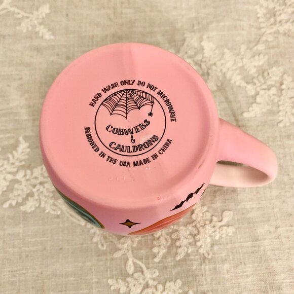 COBWEBS & CAULDRONS Collectible Halloween Bat and Jack-o-lantern Candy Heart Mug - Picture 2 of 7